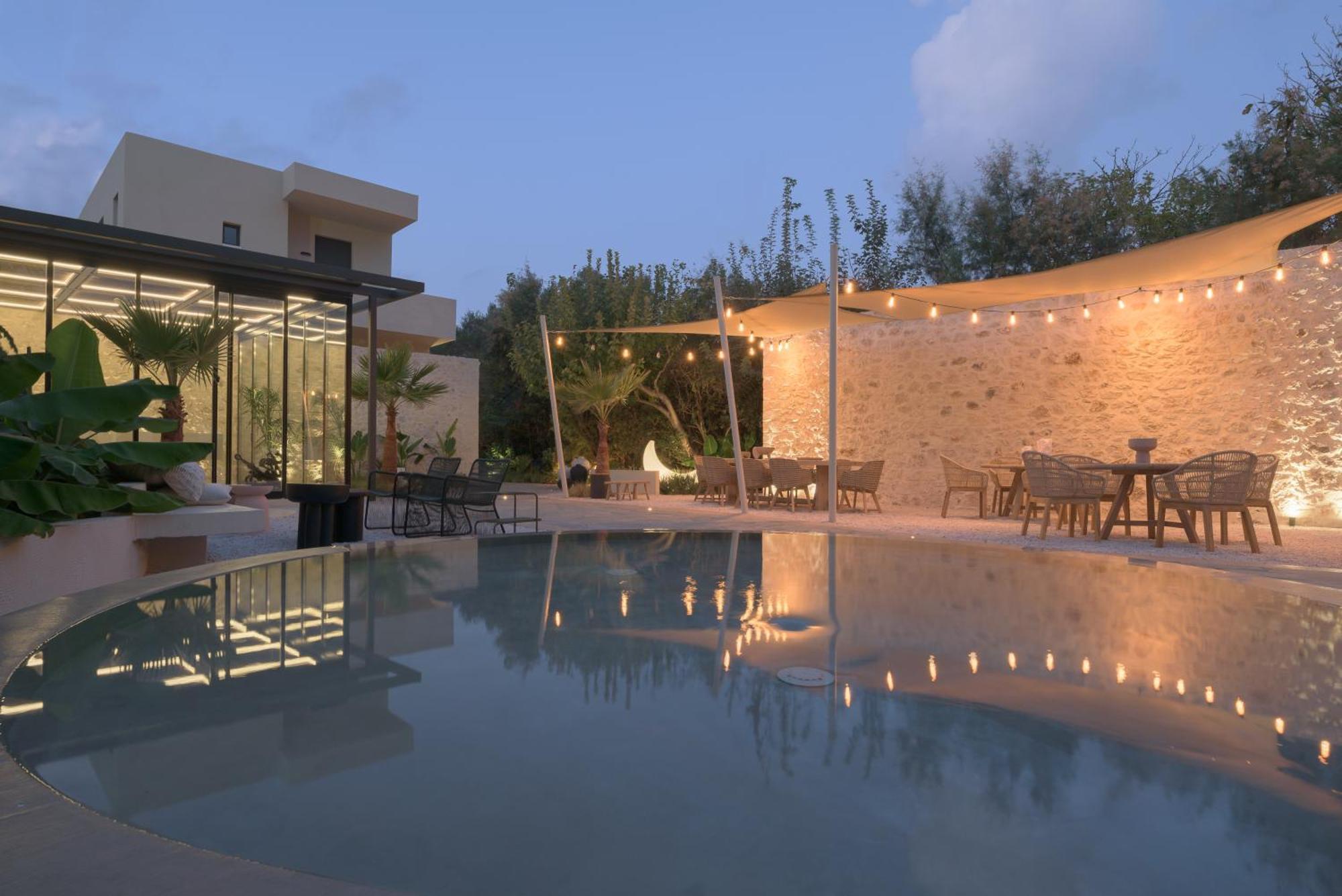Dyo Beach Suites Rethymno Exterior foto
